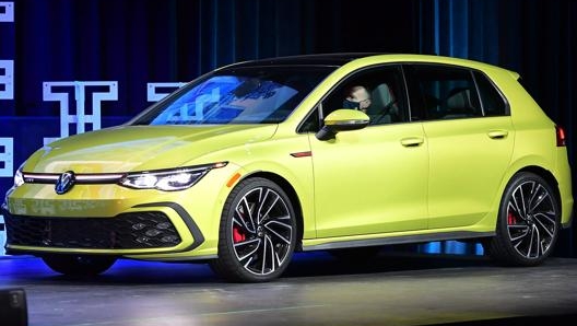 La Volkswagen Golf R presentata a Los Angeles. Afp