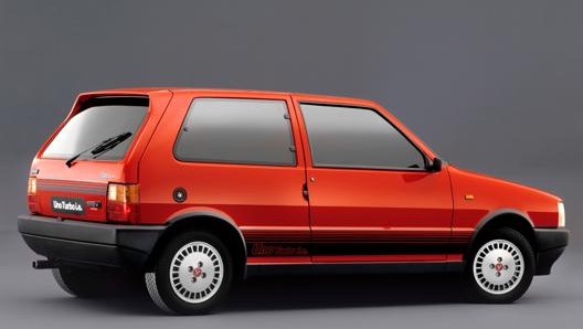 La Fiat Uno Turbo vantava 105 Cv ed un peso limitato a soli 845 kg