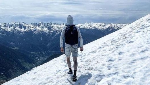 Alaphilippe ama le passeggiate in montagna, anche in alta quota (foto @alafpolak)