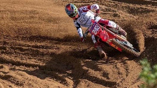 Gajser è tornato in testa al Mondiale, riprendendo la tabella rossa, simbolo del leader del campionato (foto @tiga243)