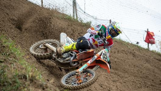 Tony Cairoli (Ktm) in azione nel finale di stagione 2021