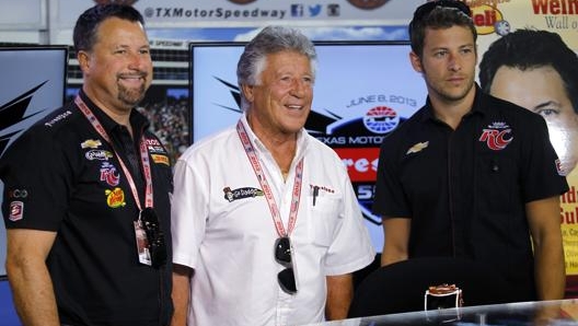 Michael, Mario e Marco Andretti. Ap