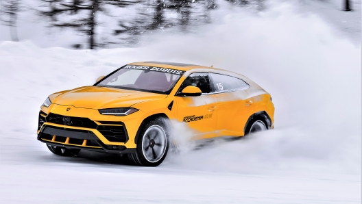 lamborghini urus accademia neve livigno