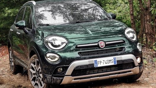 Sul gradino più alto del podio del segmento C c’è la Fiat 500X con 2.468 unità