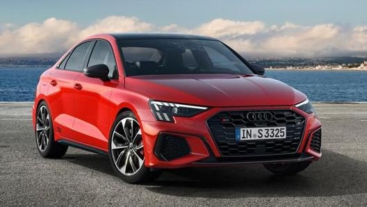 Audi S3 è disponibile con carrozzeria Sportback (berlina due volumi) e Sedan (tre volumi, in foto)