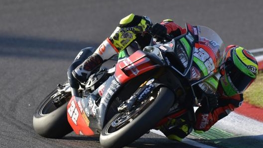 Lorenzo Savadori a Imola sull’Aprilia