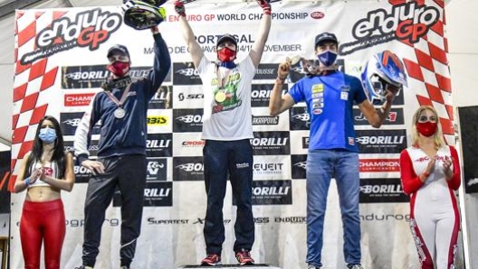 Il podio finale della Enduro GP: Brad Freeman (2), Steve Holcombe (1), Andrea Verona (3)