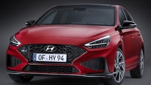 Il frontale della Hyundai i30 due volumi