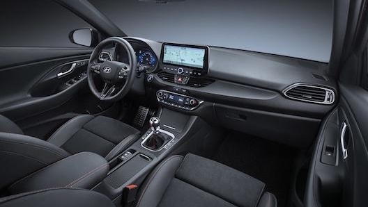 Interni dal look sportivo sulla Hyundai i30 N Line