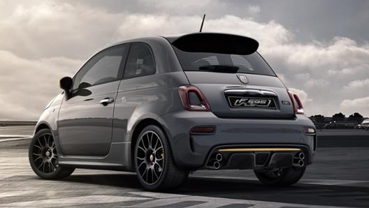 Livrea in Grigio Record con dettagli gialli per la Abarth F595