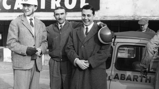 Mario Poltronieri, a destra, nel 1958 a Monza.