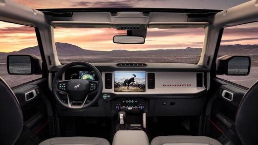 Gli interni ad alta tecnologia di Ford Bronco