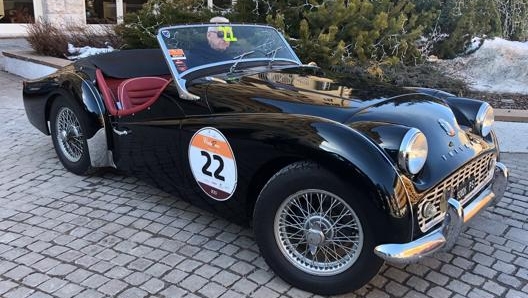 In gara anche la Triumph TR3 della Doce vita oppure la Fiat 130 di Torino centrale del vizio