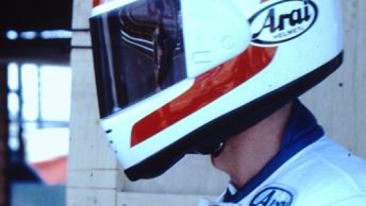 Spencer con indosso il suo casco nell’85