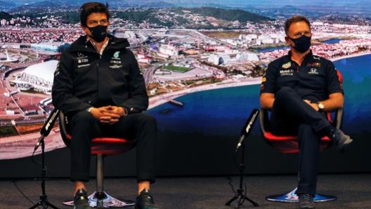 Da sinistra Toto Wolff e Christian Horner. Getty