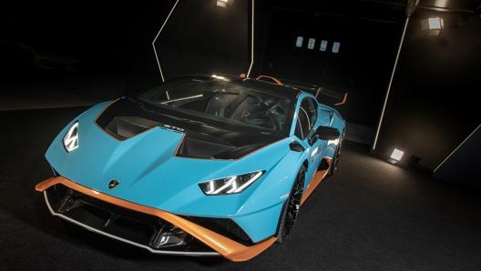 La Lamborghini Huracán Sto ha un prezzo di 305.000 euro