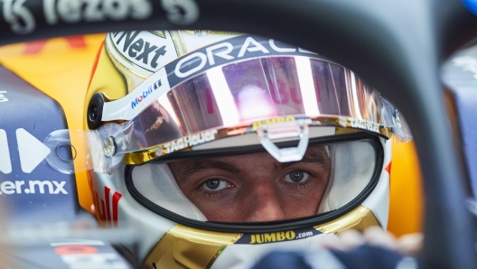 epa09779349 Dutch Formula One driver Max Verstappen of Red Bull in action during the pre-season running sessions held at the Circuit de Barcelona-Catalunya racetrack in Montmelo outside Barcelona, Spain, 23 February 2022.  EPA/Alejandro GarcÃ­a