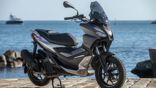 Aprilia sr gt 125 200