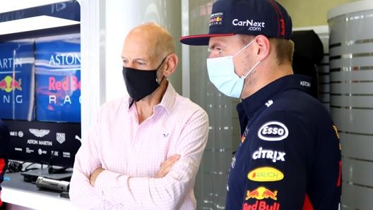 Adrian Newey (a sin) con Max Verstappen. Getty