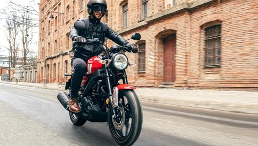 2021 yamaha sport bikes on sale