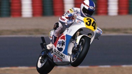 Anche a Schwantz servirono sette gare per arrivare al successo: trionfò per la prima volta in Giappone, nel 1988