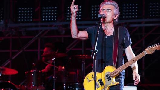 Luciano Ligabue, 61 anni, cantautore italiano