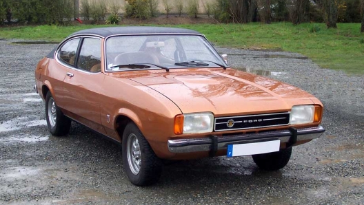 Una Ford Capri seconda serie del 1974