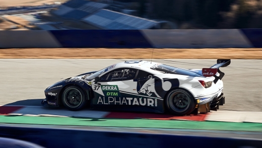 La Ferrari 488 GT3 (AF Corse) di Nick Cassidy. RedBullContentPool