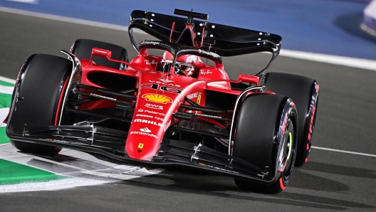 Ferrari's Monegasque driver Charles Leclerc drives during the second practice session ahead of the 2022 Saudi Arabia Formula One Grand Prix at the Jeddah Corniche Circuit on March 25, 2022. (Photo by ANDREJ ISAKOVIC / AFP)