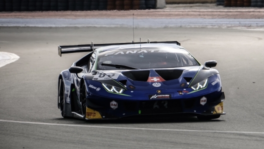 La Lamborghini Huracan di Mirko Bortolotti durante i test pre-stagionali. Gtwce/Dirk Bogaerts