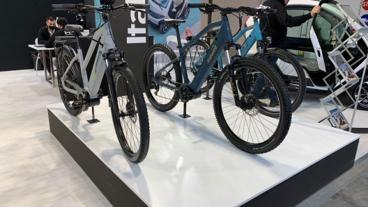 Gli stand di Eicma: motori, ma non solo. Cresce lo spazio dedicato a ebike e monopattini (Foto Mianews)