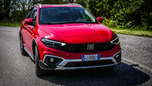 Arriva la Fiat Tipo Cross station wagon ibrida