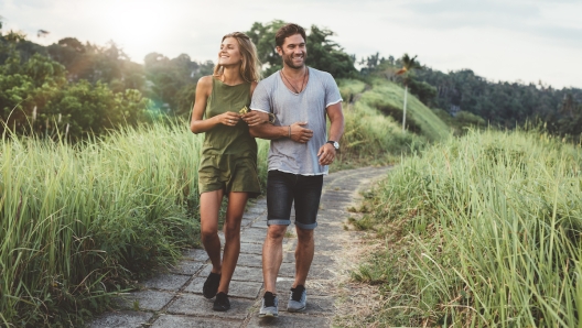 Camminare nella natura aiuta a stare meglio