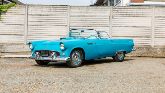 La Ford Thunderbird della famiglia Innocenti all'asta