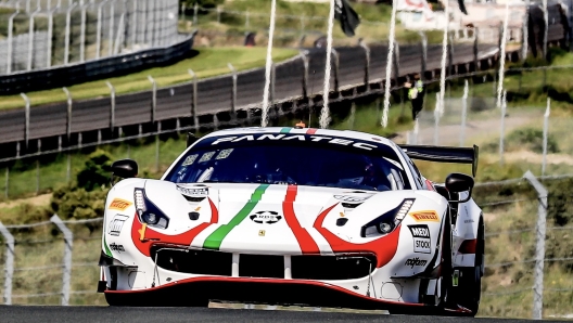 La Ferrari 488 numero 53 di De Pauw e Jean, leader della Silver Cup. Sro