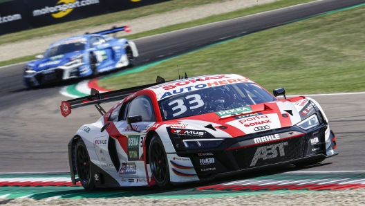 L'Audi R8 di Rast, vincitrice di gara-1 a Imola