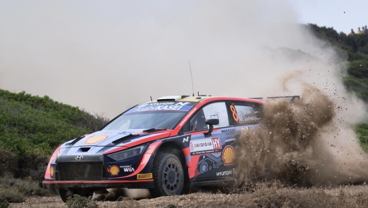 Ott Tanak sugli sterrati del Rally Italia Sardegna 2022