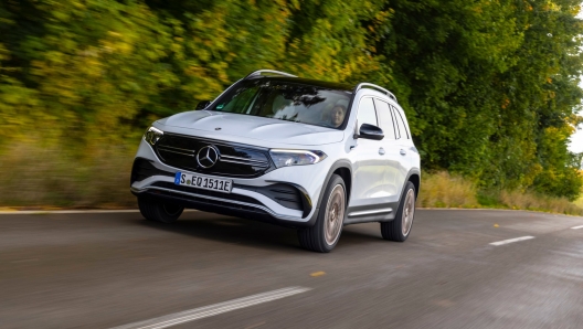 Mercedes Eqb 300 4Matic dispone di 228 Cv di potenza massima