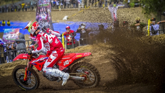 Tim Gajser (Honda) vince il GP dell'Indonesia in MXGP