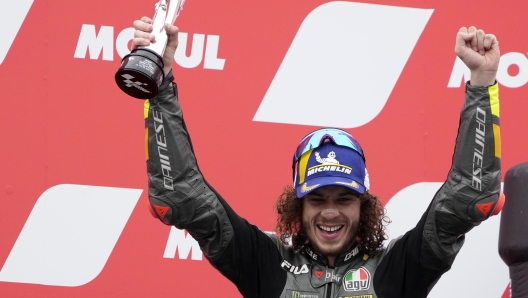 Marco Bezzecchi felice sul podio di Assen