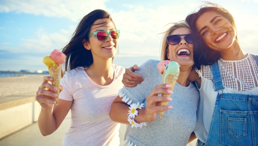 Pranzo in spiaggia con gelato