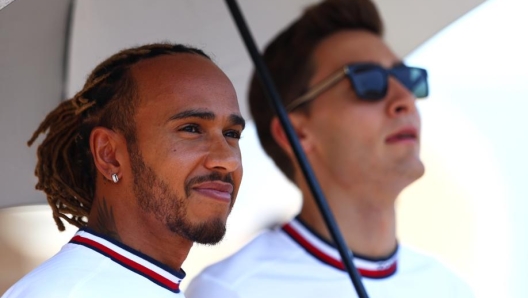 Lewis Hamilton e George Russell nel GP di casa