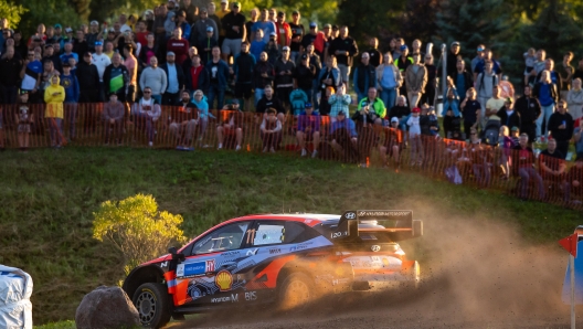 Neuville su Hyundai impegnato sugli sterrati estoni