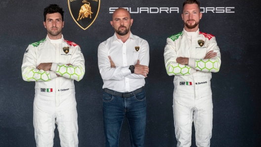 Giorgio Sanna, capo di Lamborghini Motorsport, con Caldarelli e Bortolotti, piloti per il programma Lmdh 2024