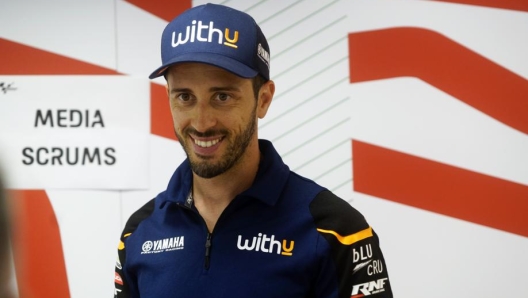 Andrea Dovizioso coi colori del suo ultimo team Yamaha