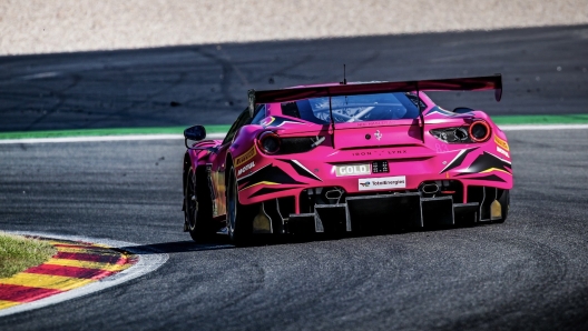 La Ferrari 488 (Iron Lynx) dell'equipaggio femminile Iron Dames. Sro/J. Benichou