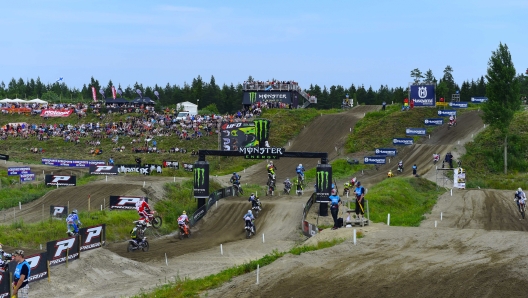 La partenza di una manche MXGP in Finlandia nel 2014