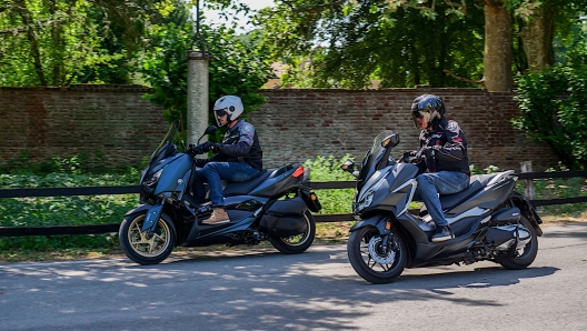 Honda Forza 350 e Yamaha Xmax 300