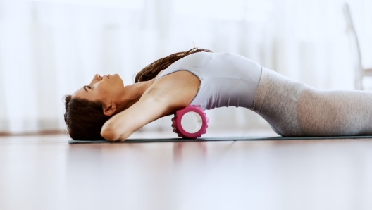 Uso del foam roller per le spalle