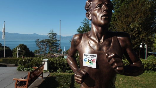 Una statua dedicata a Emil Zatopek